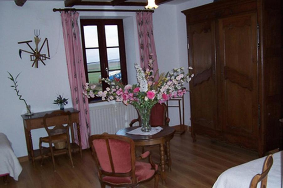 Ferme Du Montheu Bed & Breakfast Dommartin-sous-Amance Bagian luar foto