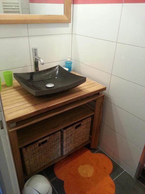 Ferme Du Montheu Bed & Breakfast Dommartin-sous-Amance Ruang foto